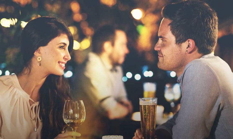 Seeking Love on The Internet? Here Are Few Safety Tips for Online Dating And Identifying Fake Profiles 1