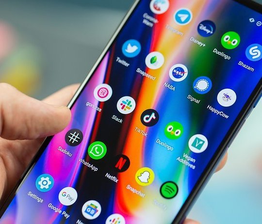 Here’s How Android Switchers Could Be the Next Big Boost for Apple Stock 25