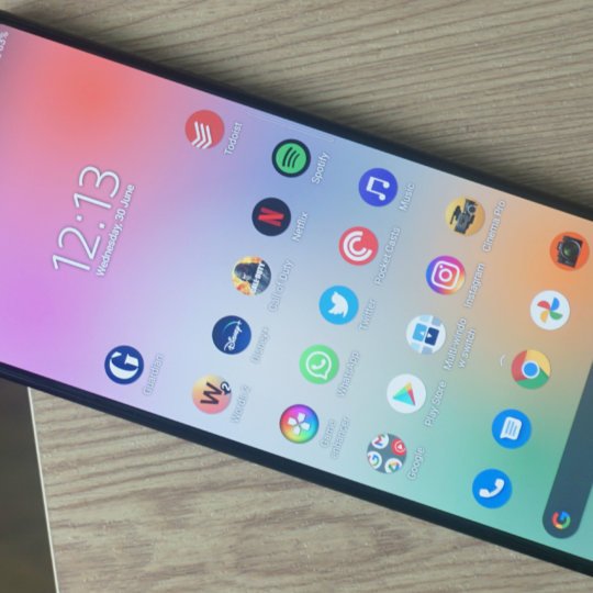 SONY’S FUTURISTIC EARBUDS ARE A PAIN IN THE PRESENT 25