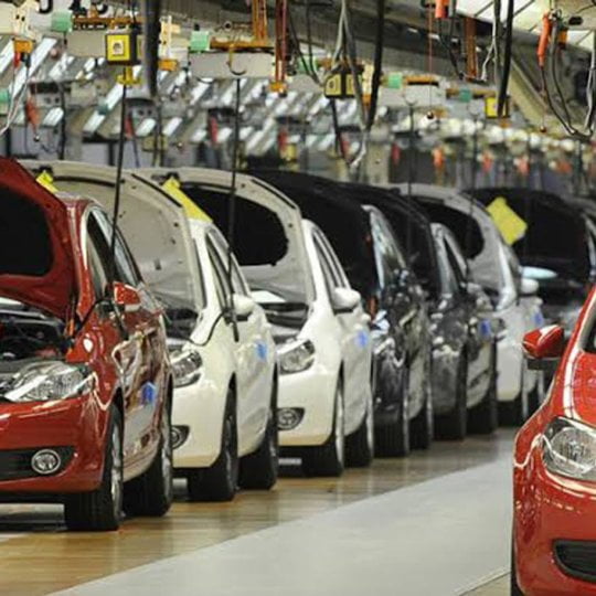 Awesome automobile tech that will leave you stunned: Clip-on helmet speakers, rear-view camera for a bike & more 7