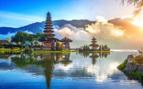 Travel Indonesia: Jakarta, Sumatra and More 4