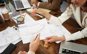 What is Real-time Bidding and How Does it Actually Work? 2 What is Real-time Bidding and How Does it Actually Work? 2