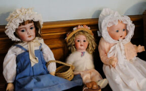 Monster High Gloom Beach Dolls Review 18