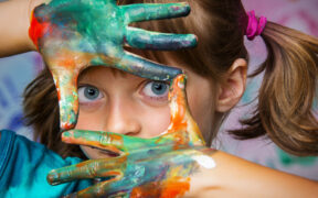 8 Things Which Make Creative People Immensely Attractive 2