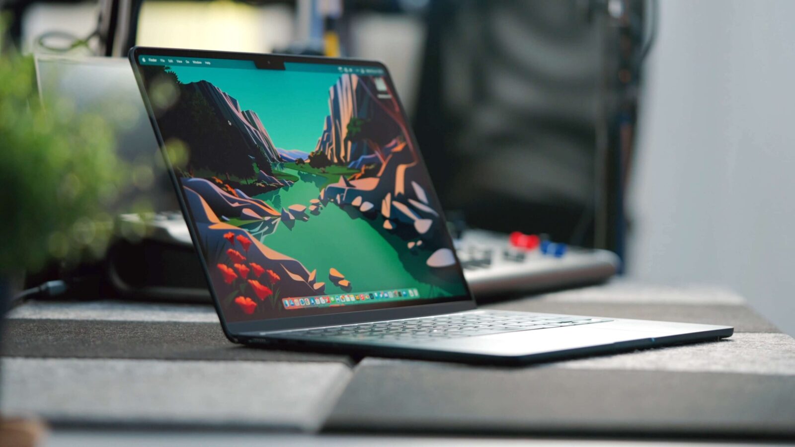 Which Macbook Pro Should I Buy for My Business? 45