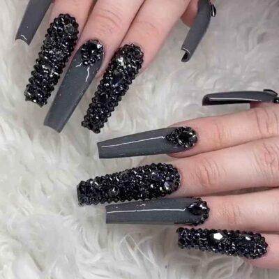 Bold Black Nails: Edgy Designs for a Daring Look 1