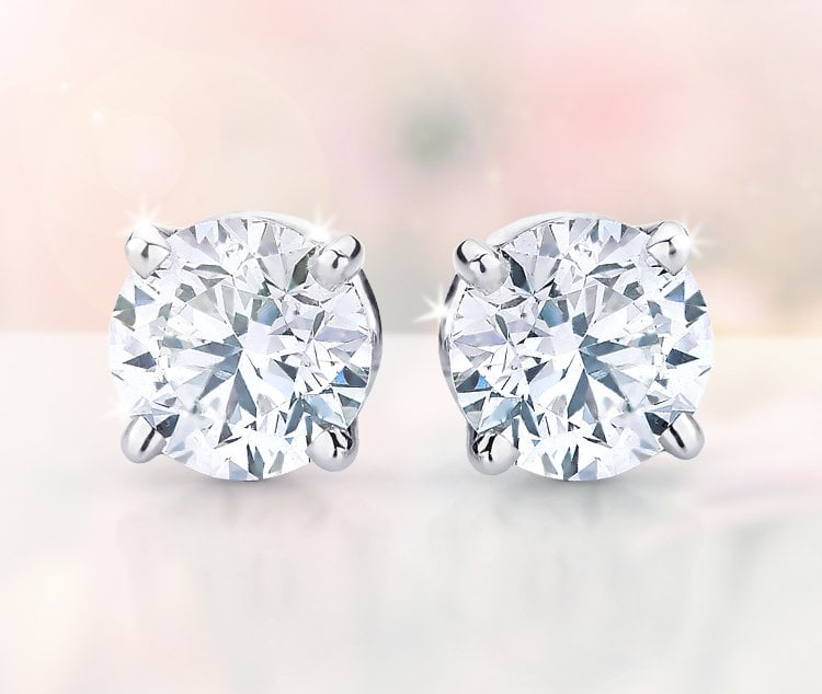 Diamond Jewelry: Why You Should Not Miss A Piece 2