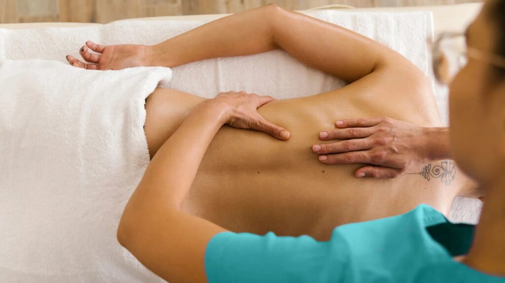 How to Give Full Body Massage For Beginners 22