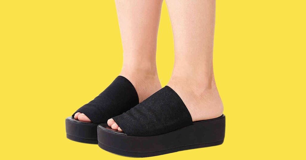 Reviving 90s Sandals: The Ultimate Throwback Footwear 24