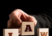 A Diminishing Republic Ruled through Obama, or by means of Law?