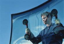 Essential Tips to Avoid Needing Auto Glass Repair