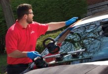 HOW TO GET A WINDSHIELD REPLACED