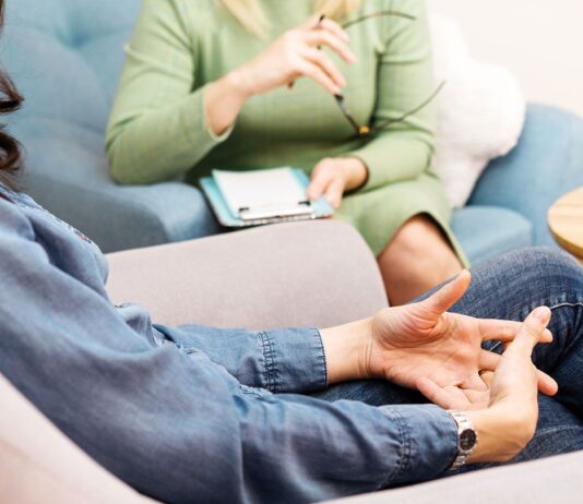 The Days Are Getting Lighter; Your Mood Isn’t: 4 Ways to Handle Persistent Anxiety