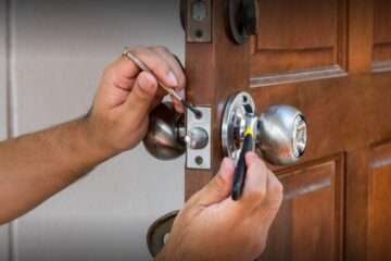 Essential Tips To Consider Before Hiring A Locksmith Professional 11