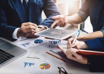How to Set Up a World Tour for Your Business