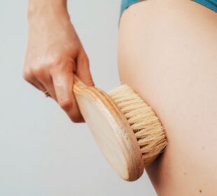 Health Benefits of Dry Skin Brushing 1 Health Benefits of Dry Skin Brushing 1