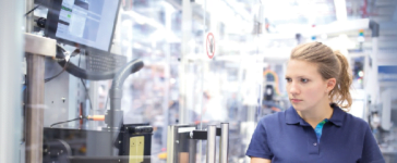 Things to consider while choosing manufacturing scheduling software 3