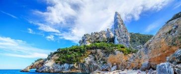 10 Best Beaches in Italy 12