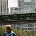 China stocks tumble again after premier Li Keqiang fails to mention crisis 11