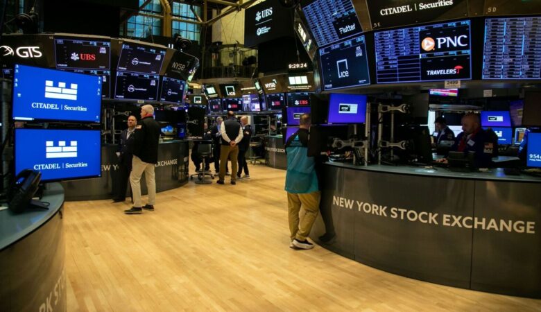 US stocks suffer their worst first week of the year since records began 5