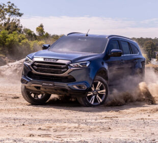 ISUZU MUX REVIEW WHY SHOULD YOU BUY? 7 ISUZU MUX REVIEW WHY SHOULD YOU BUY? 4