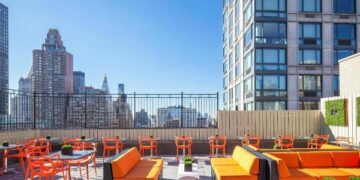 Experience the Ultimate Social Scene at Cloud Rooftop Bar