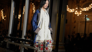 Here's something novel at Fashion Week: smiles 33 Photo of Here’s something novel at Fashion Week: smiles