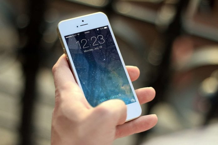 iphone-d54f4bc39e0e48d58c7a7f5fafd3bd0a