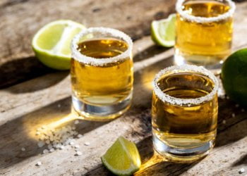 Does consuming alcohol in older age lengthen existence?