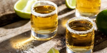 Does consuming alcohol in older age lengthen existence?