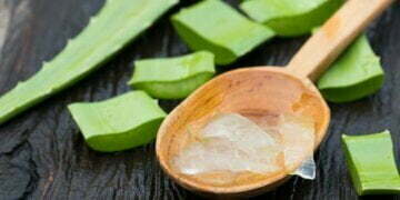 Home treatments to manage WHITE hair at an early age