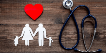 Female health CIOs defy trend, earn more than guys, survey unearths