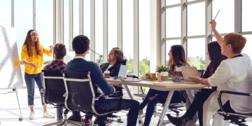 Seventh Pay Commission Latest News Today: Central Government Employees get hazard to store cash