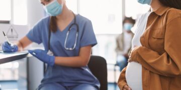 Roles and responsibilities of midwife in primary health care