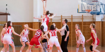 Use Physiotherapy to Help with Patella Tendon Pain