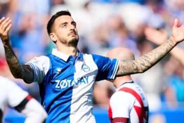 Get Your Football Tips Now and Dominate The Game 1