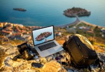 The Blogger-Approved Jeans That Will Turn Your Butt Into a Peach Emoji