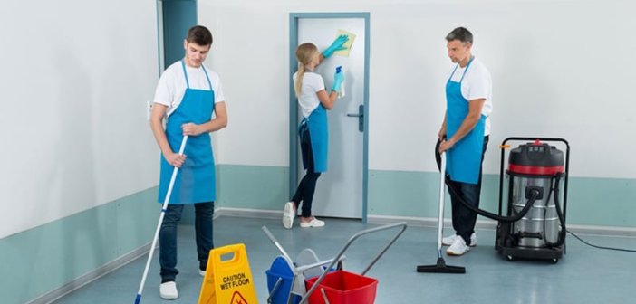 5 Essential Janitorial Supplies to Buy in Bulk  9