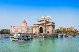 5 Places to Visit When Vacationing in Mumbai 3