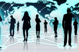 The Internet is mauling America's malls. Is your favorite retailer closing its doors? 10