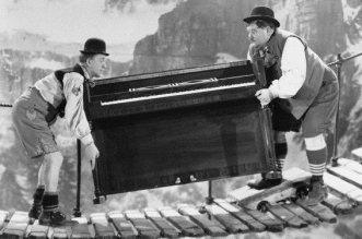 3 Reasons why you should hire professional piano movers 11