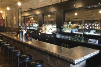 5 Amazing Tips To Design A Commercial Bar 3