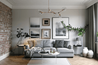 Painters adding gloss to the dulls 3