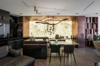 Decor and Purpose: Smart Glass 10