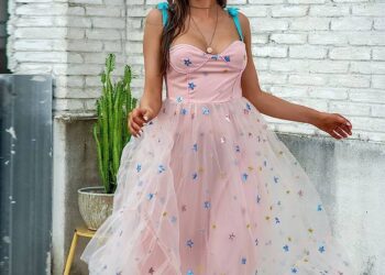 Pink Summer Dress – How To Look Cool In This Color