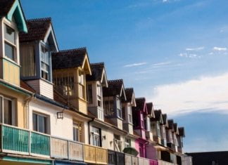 I am captivated with property websites. I’m not shopping for – that is pure escapism