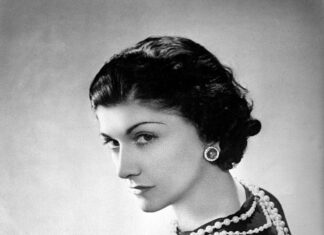 Glad Birthday, Coco Chanel! 5 Beauty Regulations From a Legend—In Her Personal Phrases