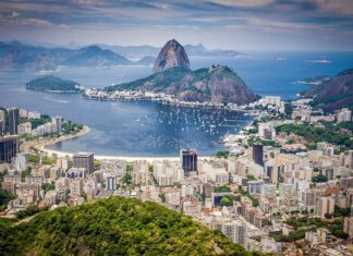 Rio Life: Olympic-goers get an eyeful of Rio’s beauty-fed on tradition