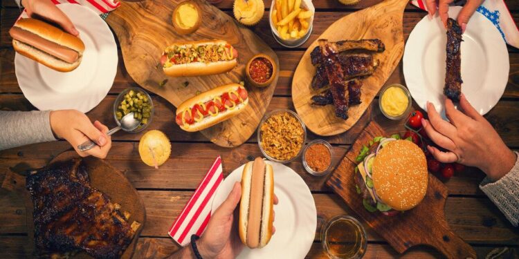 10 Delicious American Foods That You Should Try Before You Die
