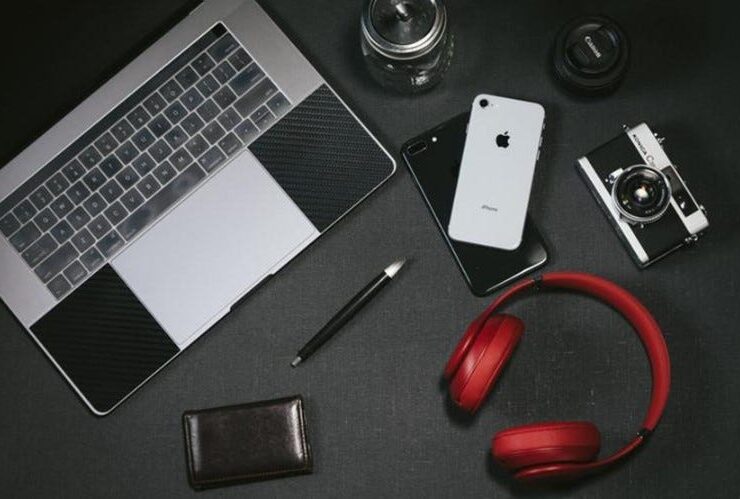 Cheap and Easy Apps, Gadgets to Help You Stay in Touch 39